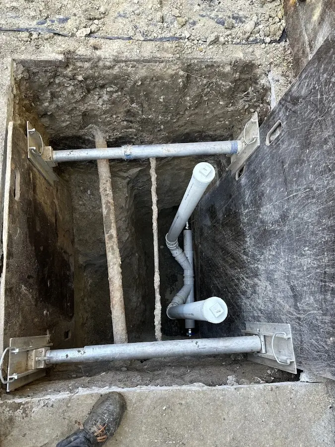 Experienced plumber completing Drain Cleaning work in Punta Gorda